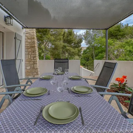 Σπίτι διακοπών Location Avec Piscine & Parking Prive A