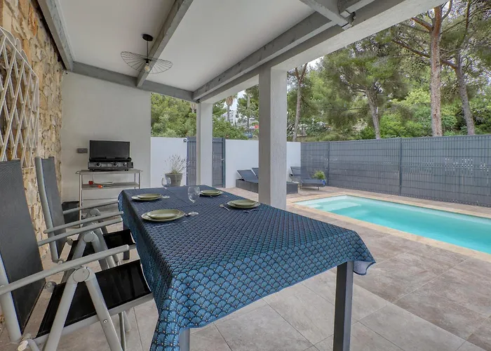 Location Avec Piscine & Parking Prive A Dom wakacyjny *