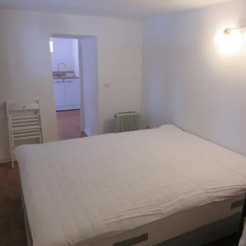 Location Avec Piscine & Parking Prive A Dom wakacyjny Bandol